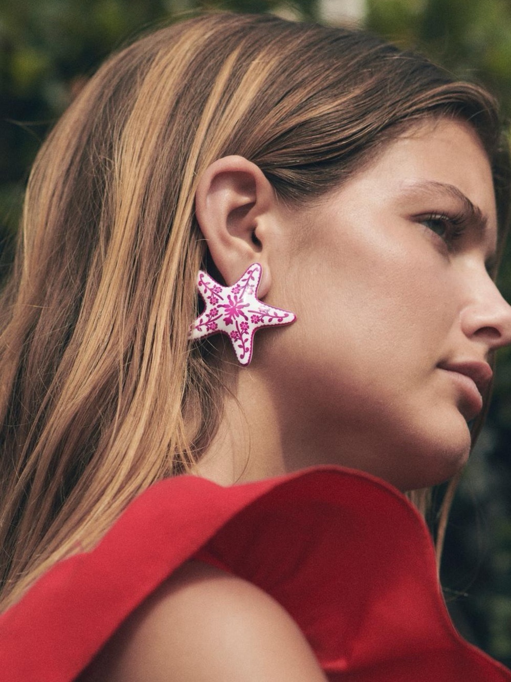 Zara Starfish Earrings in White and Pink